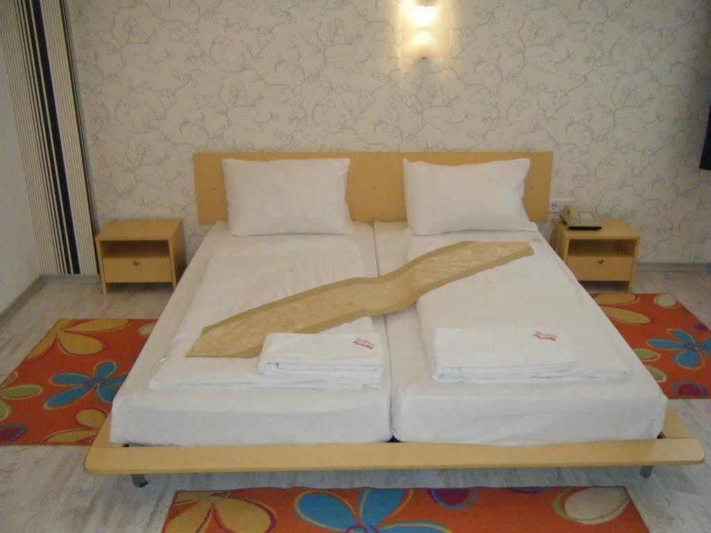 Scotty'S Boutique Hotel Sofia Bagian luar foto